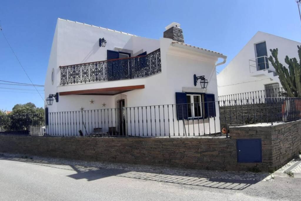 הוילה ססימברה A Casa Da Foz Moradia Com Vista Mar מראה חיצוני תמונה